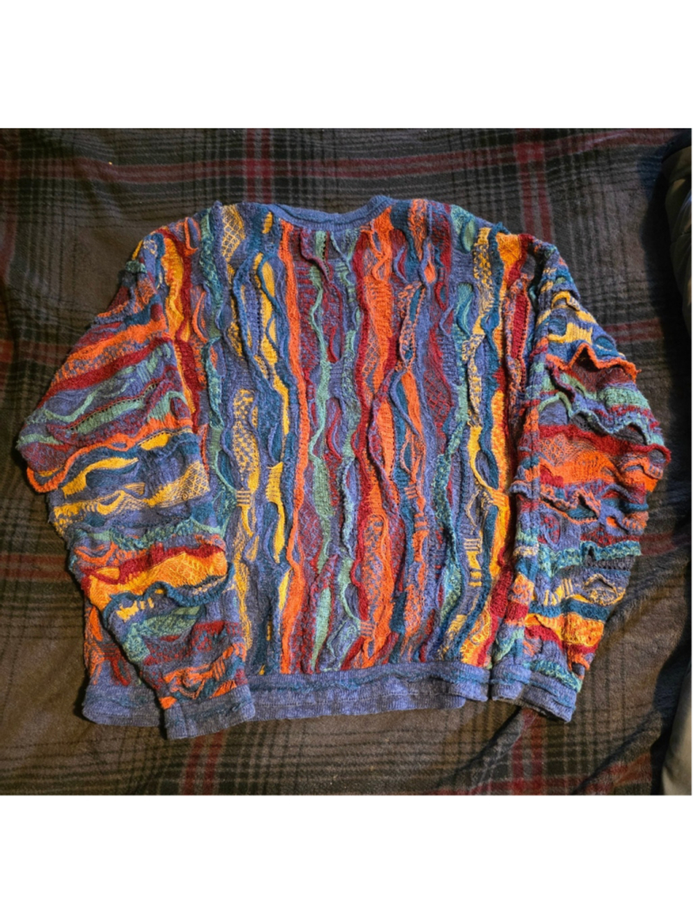 Vintage COOGI Australia brand crewneck sweater. Bold multicolor textured knit - Picture 3 of 3